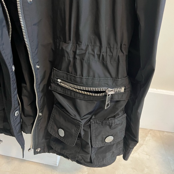 Burberry spring jacket - Picture 4 of 9